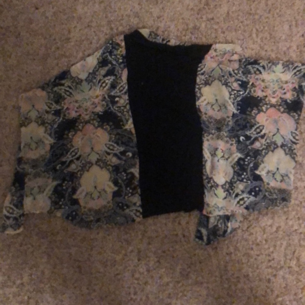 Floral Cover Up - Picture 2 of 2